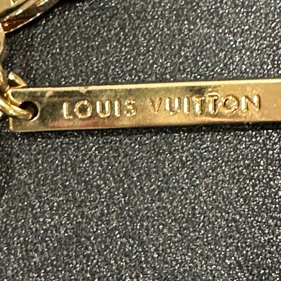 Pre-loved Louis Vuitton Fleur Ball Bag Charm - £90 Louis Vuitton Fleur Ball Bag Charm/Key Chain Pink Gold (JB1235)